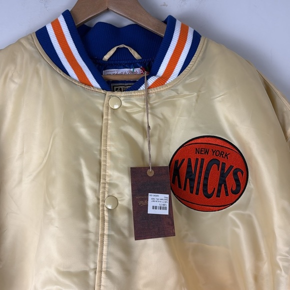 Mitchell & Ness Knicks Big & Tall Gold Satin New York Knicks Jacket NWT - Picture 4 of 12